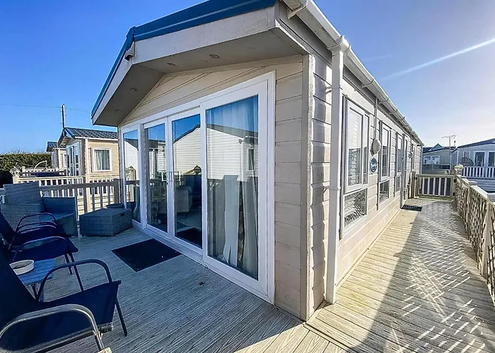 Beautiful Caravan At Seaview Holiday Park In Kent Ref 47028Pb