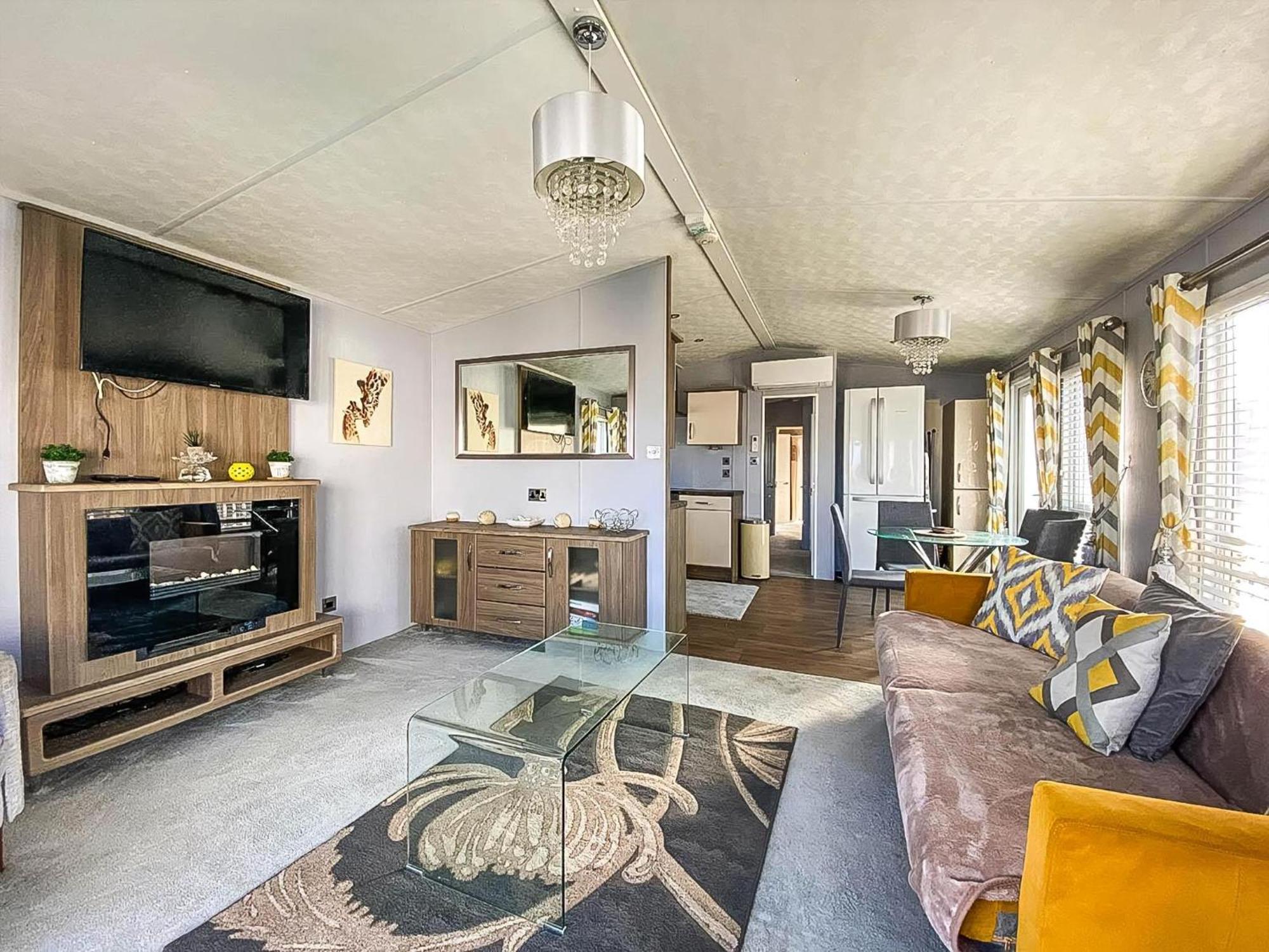 Beautiful Caravan At Seaview In Kent Ref 47028pb Campsite
