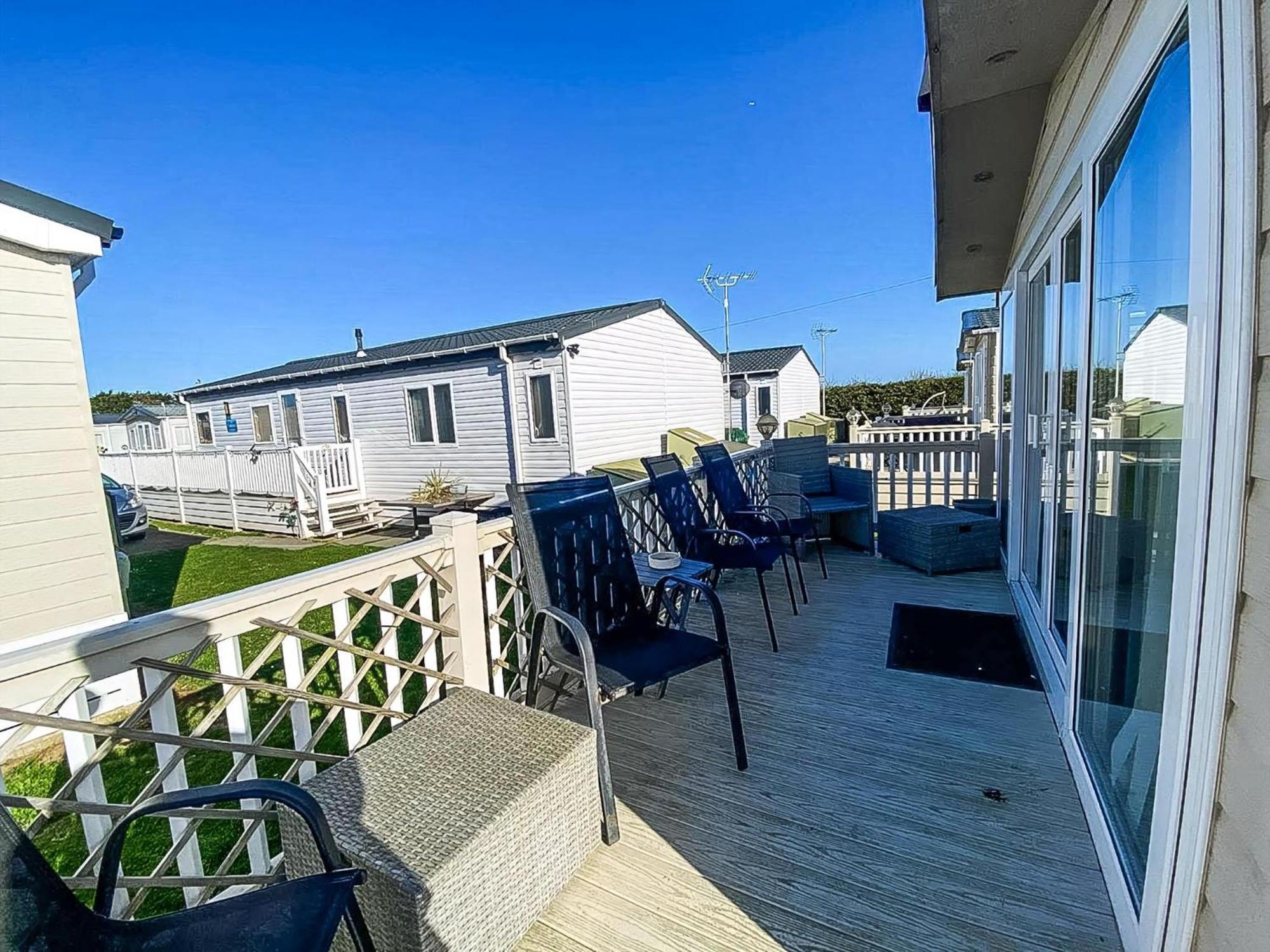 Campsite Beautiful Caravan At Seaview In Kent Ref 47028pb